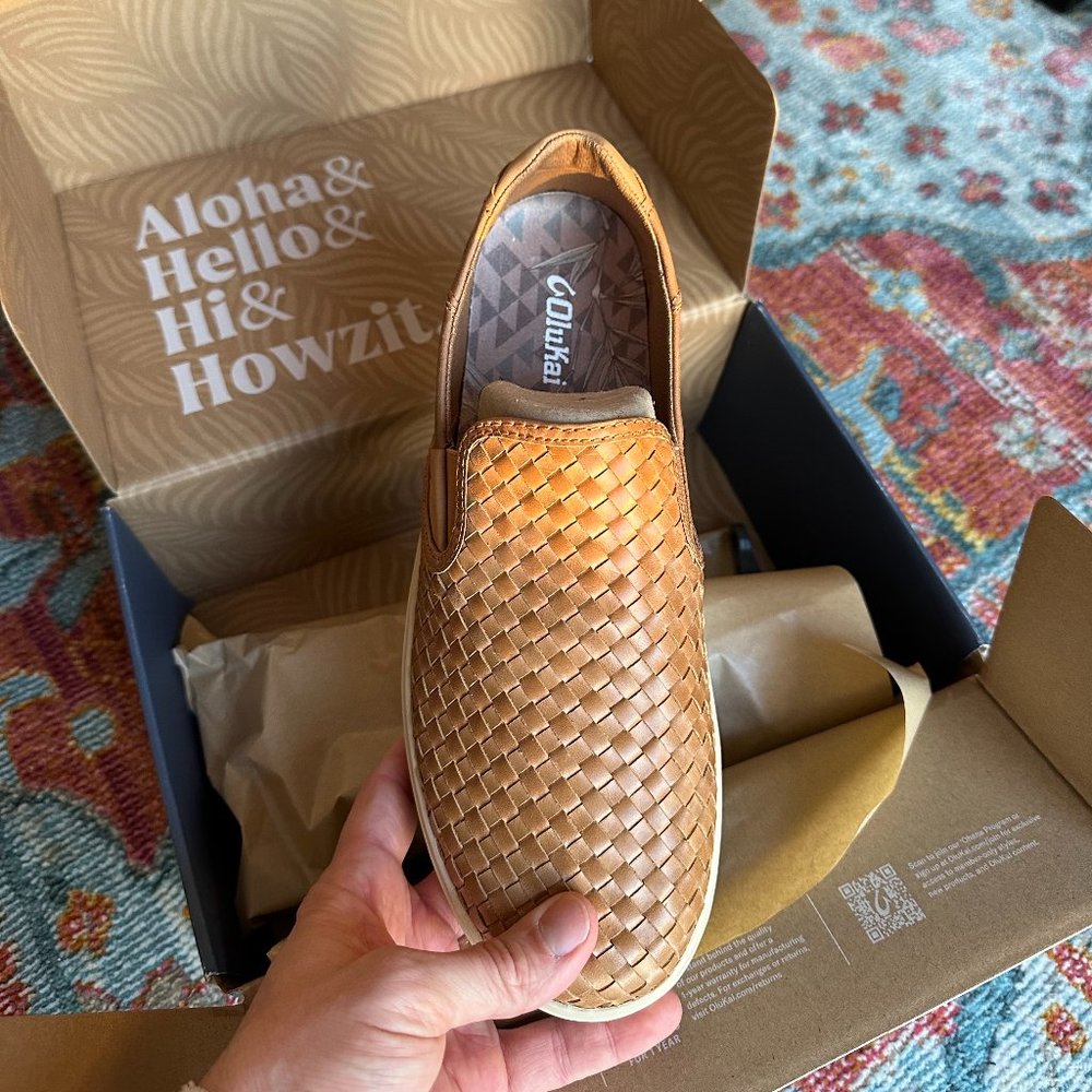 New - OLUKAI Men's Brown Leather Slip On Sneakers Size 10